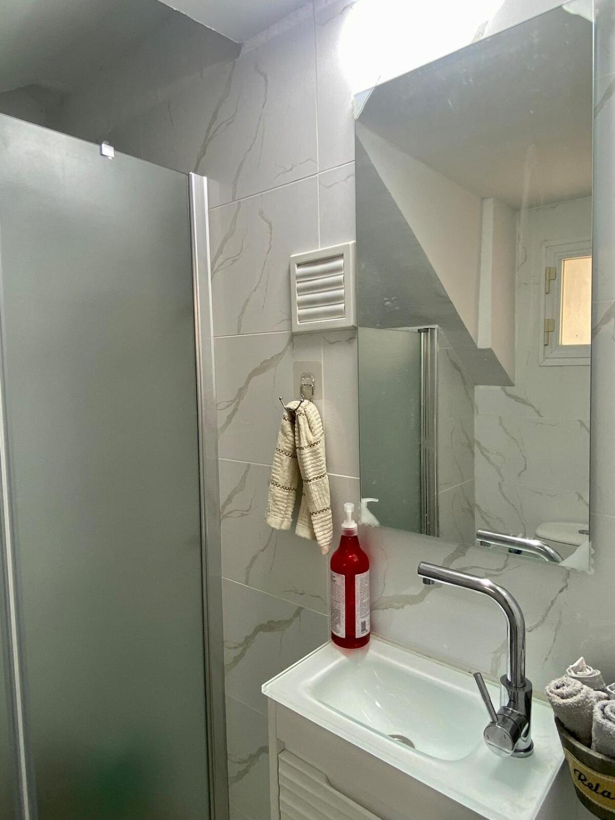 דירת גן מרווחת במיקום מעולה עם נטפליקס חינמי Apartment Ma'ale Adumim ภายนอก รูปภาพ