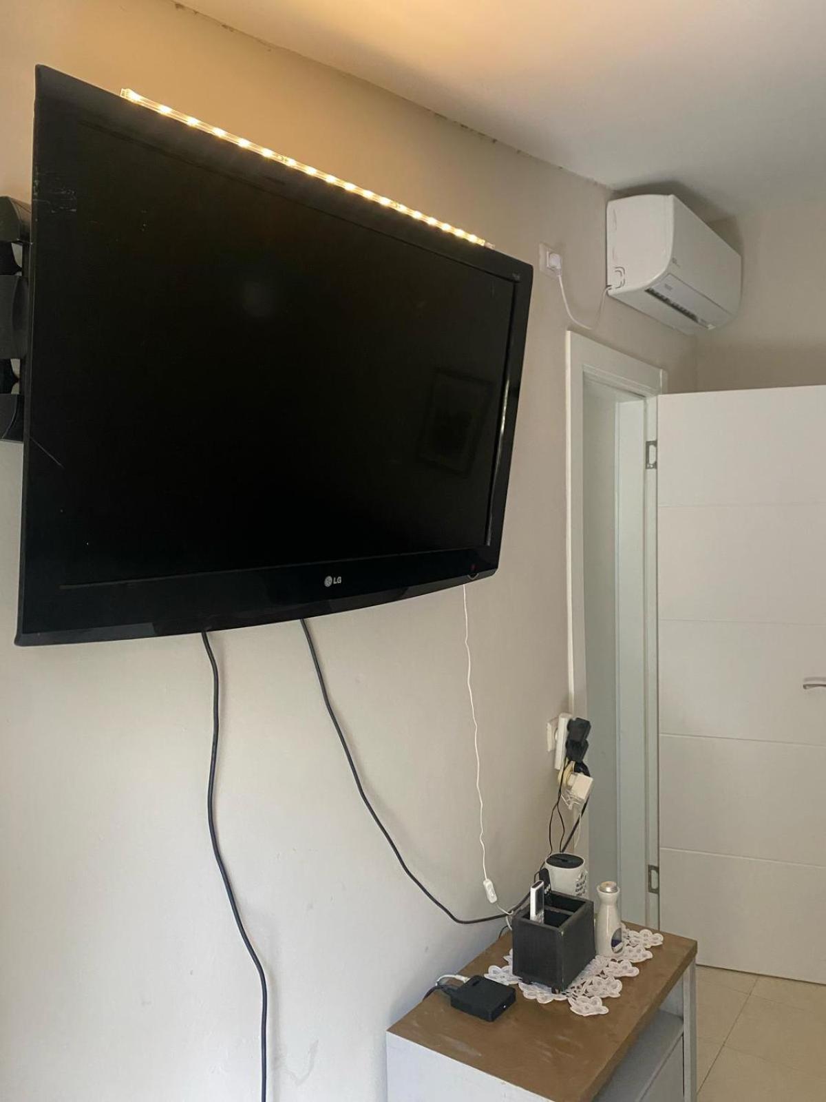 דירת גן מרווחת במיקום מעולה עם נטפליקס חינמי Apartment Ma'ale Adumim ภายนอก รูปภาพ
